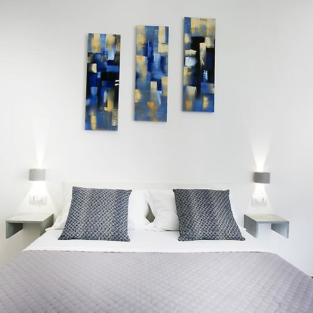 President Suites Неаполь Экстерьер фото