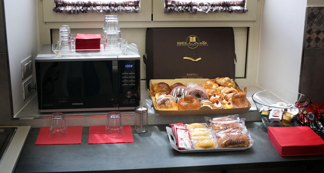 President Suites Неаполь Экстерьер фото
